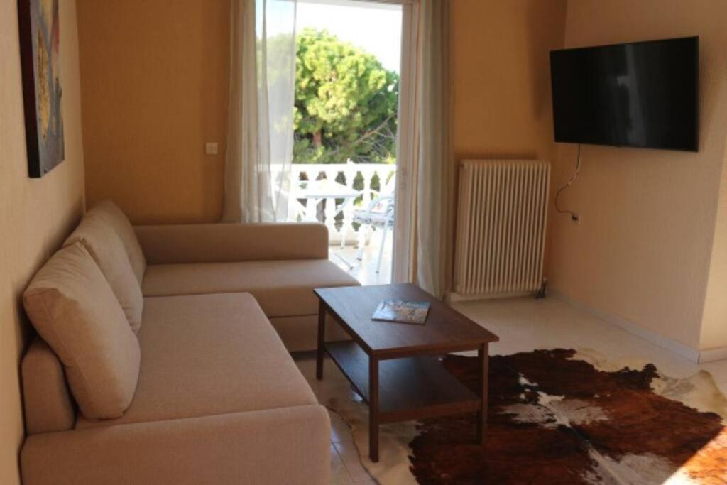 Anestis Apartment Akrata Zewnętrze zdjęcie